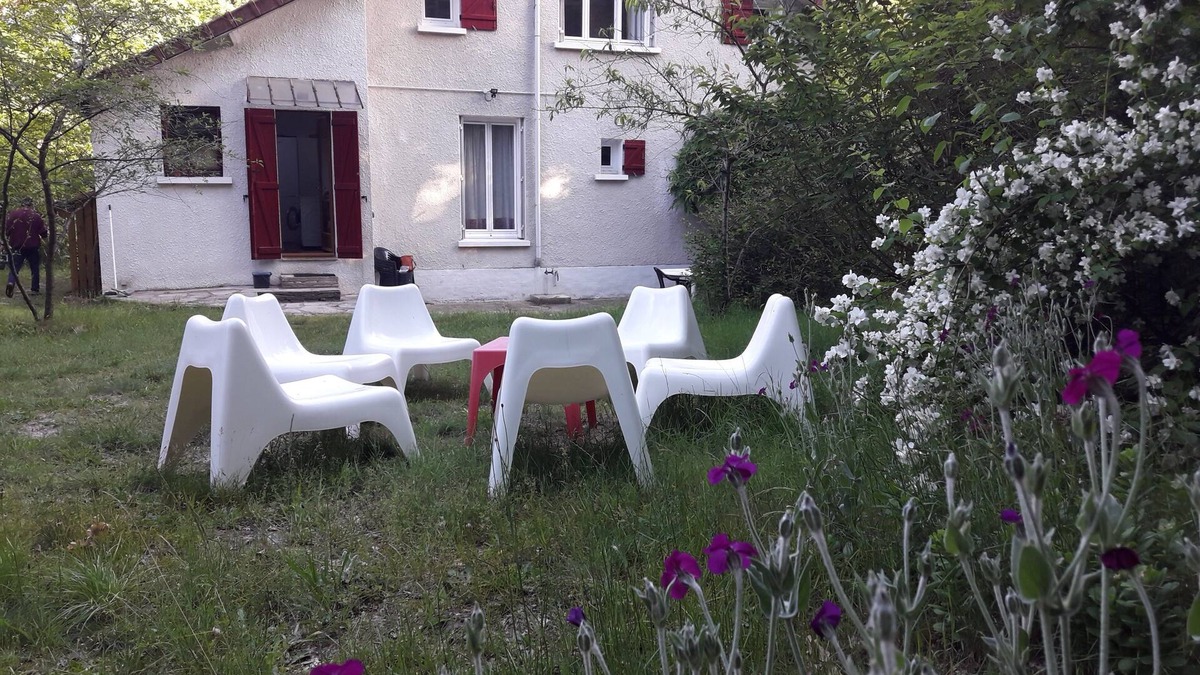 Noisy-sur-Ecole Cottage | La Rochetine-forêt des 3 pignons