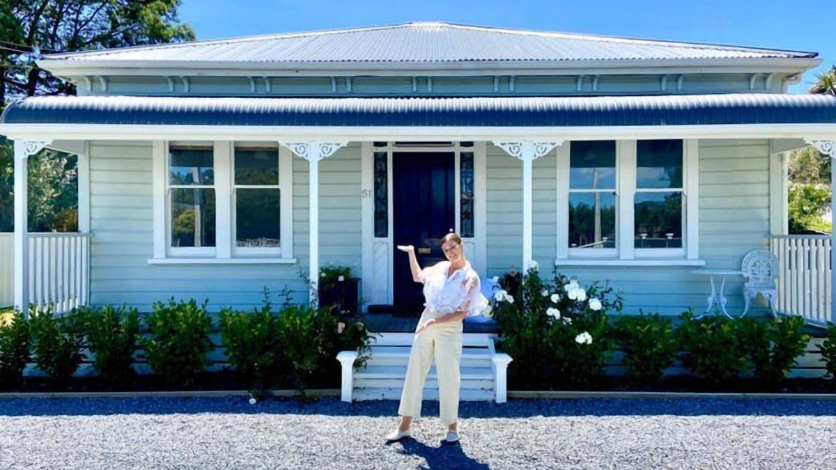 Martinborough House | La Rocque Cottage - Pretty, quiet and secluded. Short walk to the Square.