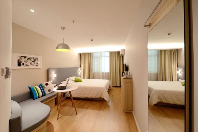 Mondeville Apartment | La ruelle - Studio