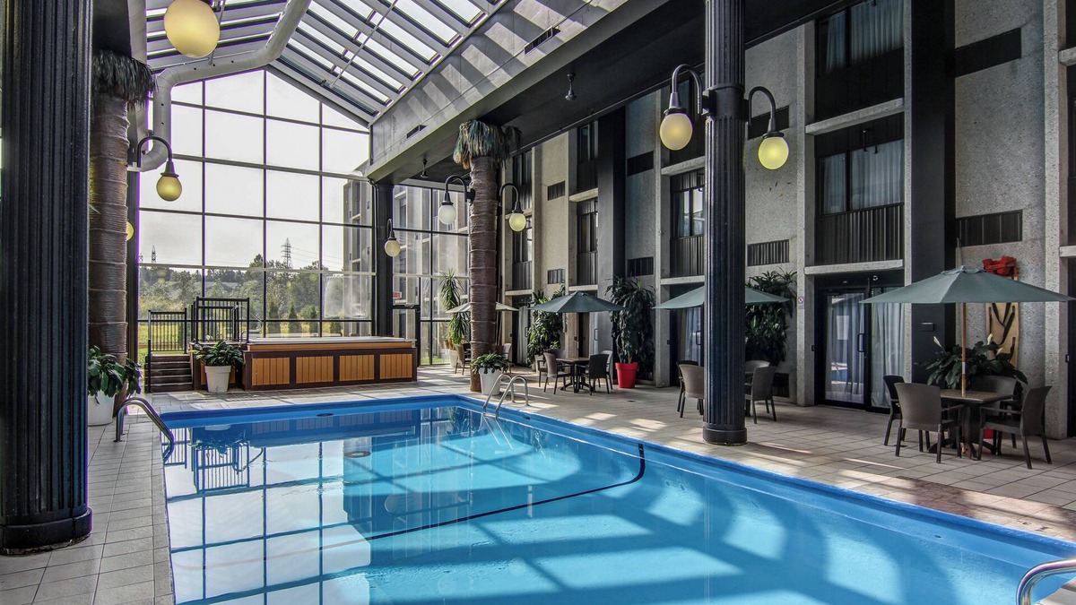 Chicoutimi Hotel | La Saguenéenne - Hôtel et Centre de Congrès