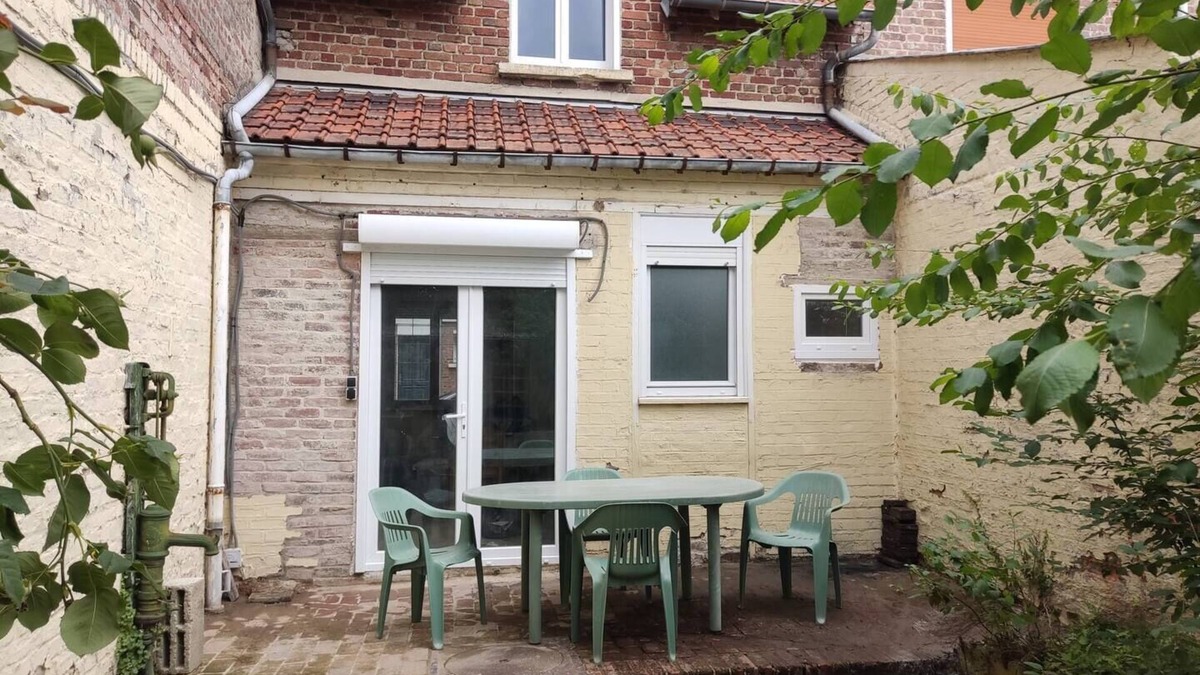 Saint-Quentin House | La Saint Quentinoise (with courtyard)