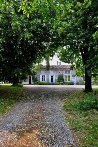 Sainte Gemme Apartment | La Saintonge