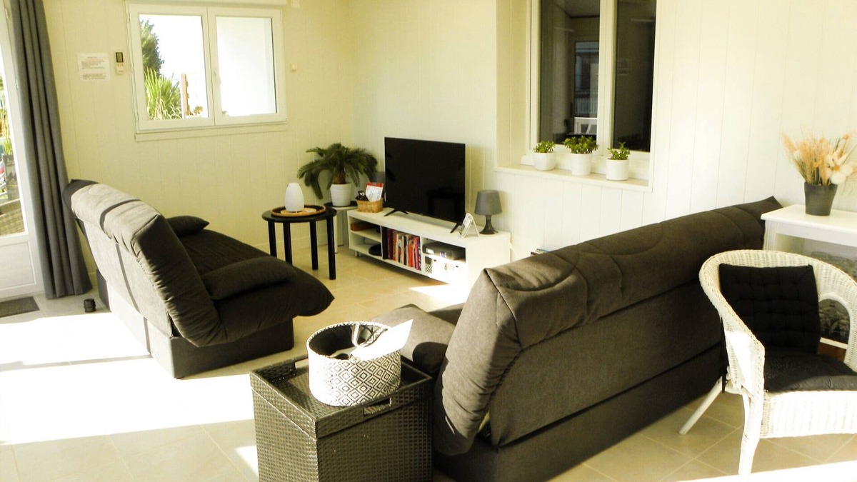 Brem Sur Mer House | La Salicorne - House 1,7 km from the sea