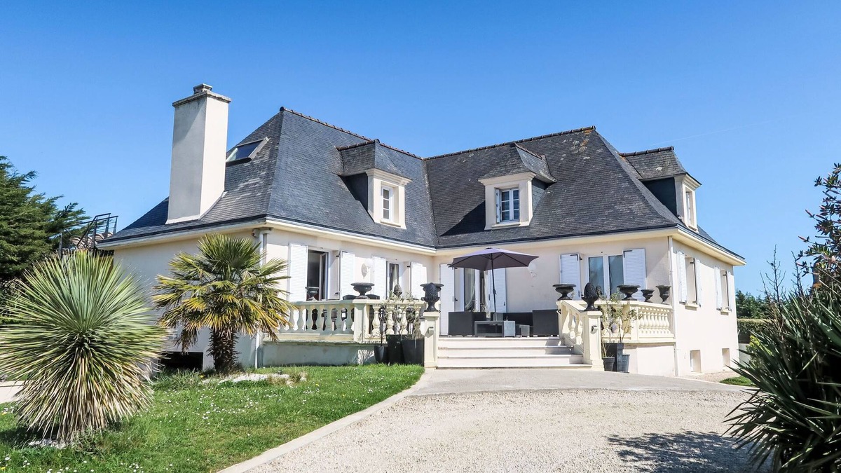Plouneour-Trez House | La Sanaga by Interhome