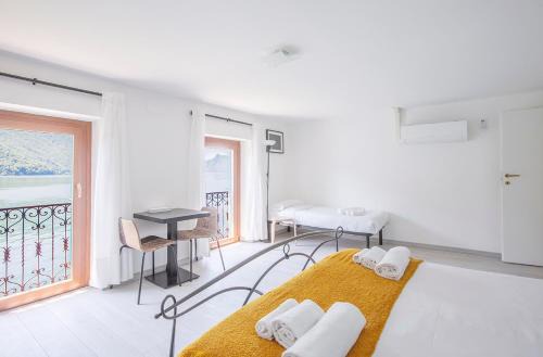 San Mamete Apartment | La Sentinella - Lake View & Panoramic Terrace