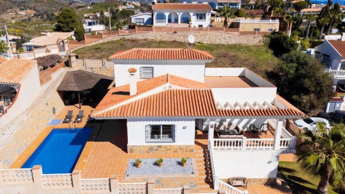 Benajarafe House | La sirena by Interhome