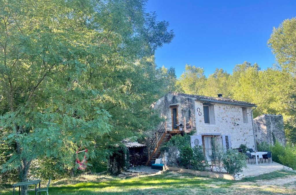 Rustrel House | La Source