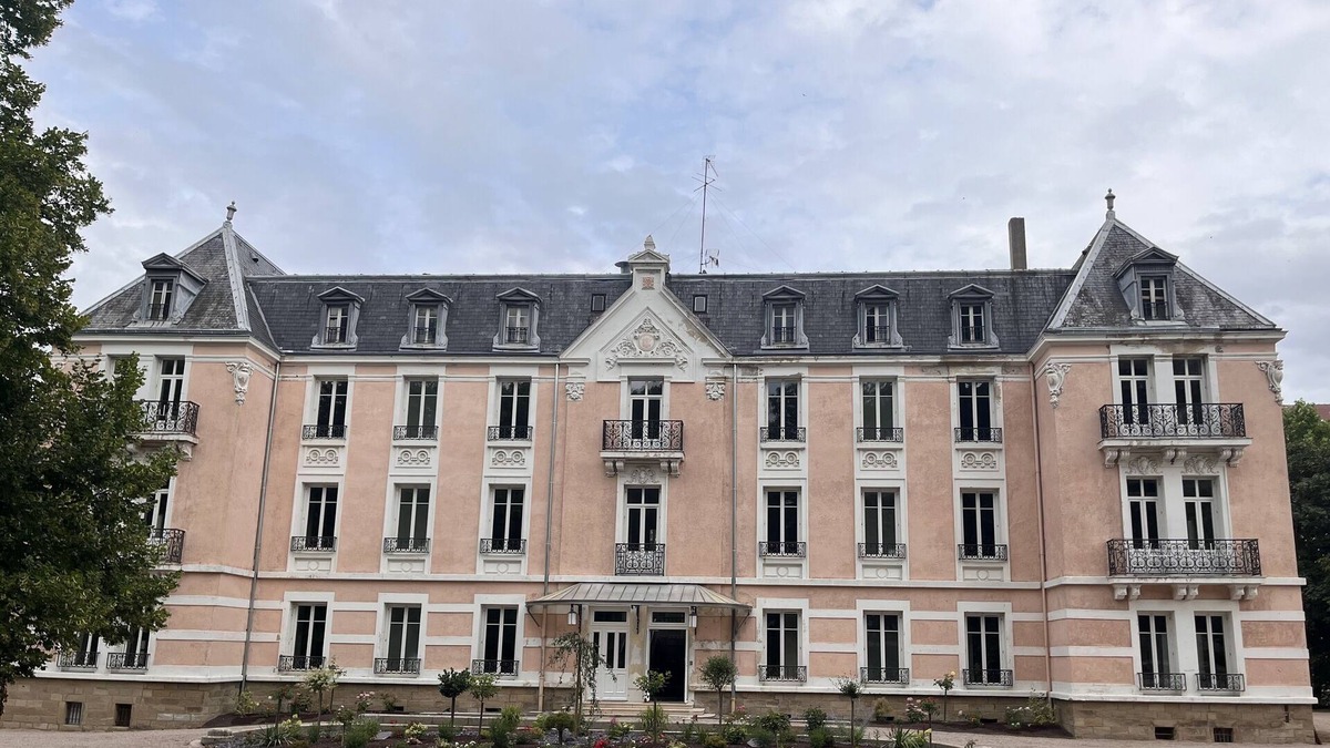 Contrexeville Hotel | La Souveraine