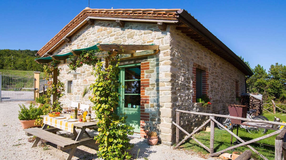 Valfabbrica Apartment | La Stalla apt - Agriturismo la Coccinella