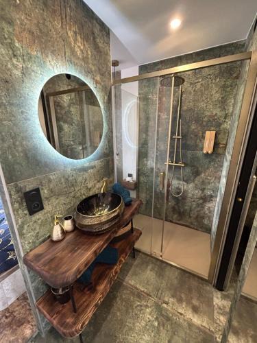 Naturist Village Apartment | LA SUITE DES CHARMES - village naturiste - coursives - port nature 2