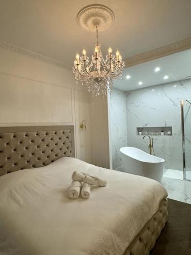 Mitry-Mory Apartment | La Suite Haussmannienne