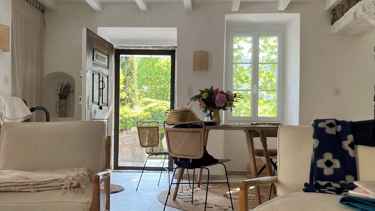 Sainte-Euphemie-sur-Ouveze House | La Terrasse, Village house in Drôme provençale
