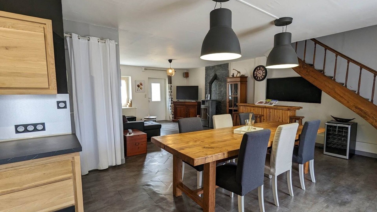 Messas House | La Talonnière, Maison de Village Avec Terrasse
