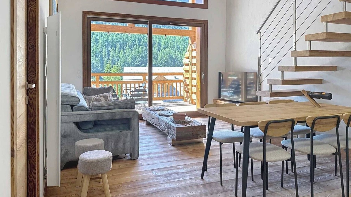 Montgenevre Apartment | La Taniere du Dusse - New 6-person apartment facing the slopes