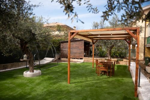 Loreto Aprutino Apartment | La taverna