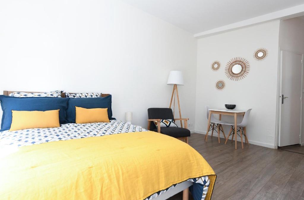 Guilhemery Apartment | La terrasse de Dupuy,appartement climatisé