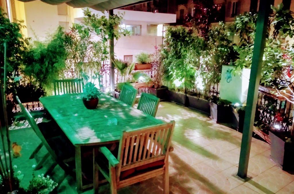 Liberation Apartment | la terrasse