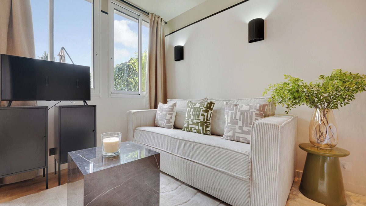 12th Arrondissement Apartment | La Terrasse Parisienne