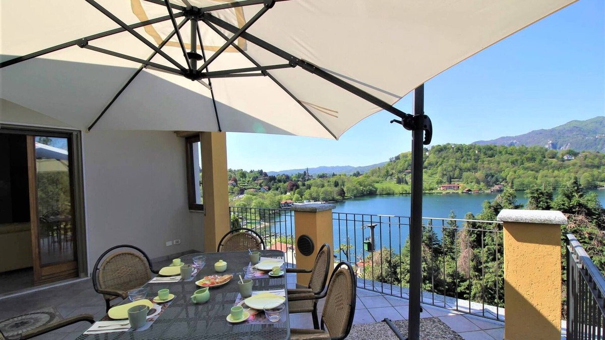 Miasino Apartment | La Terrazza sul Lago appartamento indipendente