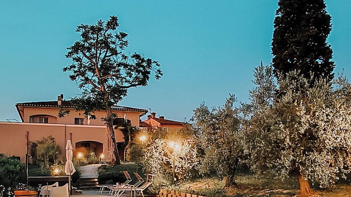 Lamporecchio House | La Tinaia-Cozy apartment in a Modern Country House in the heart of Tuscany