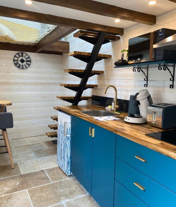 Saint-Aignan House | La Tiny Blue - maison insolite pour 2 - sans Tv