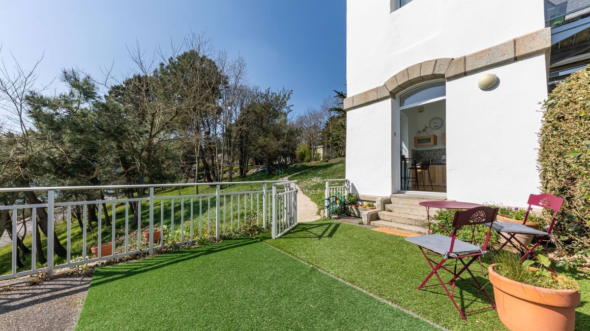 Kerfany-les-Pins Apartment | La Tour du Castel Beach - 200m de la plage