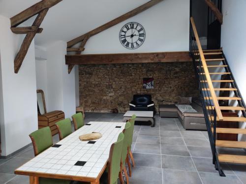 Saint-Georges House | La tourterelle