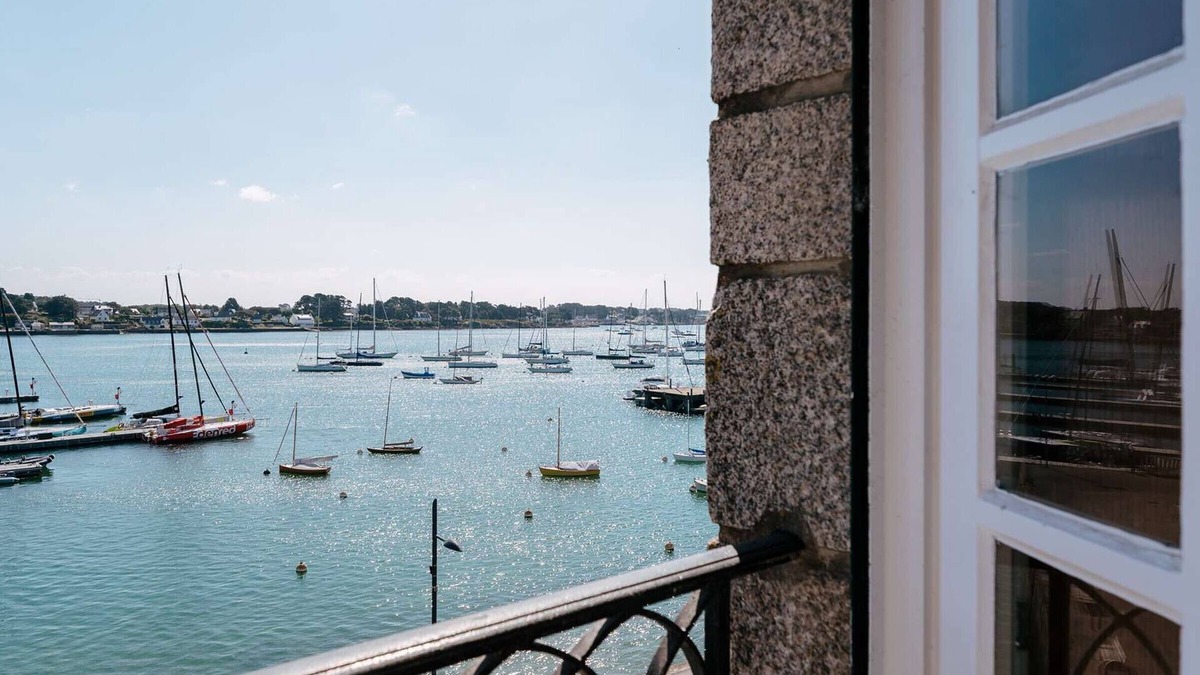 La Trinite-sur-Mer Apartment | La Trinité/Mer, large 4-room apt, 100m², wifi, pets allowed