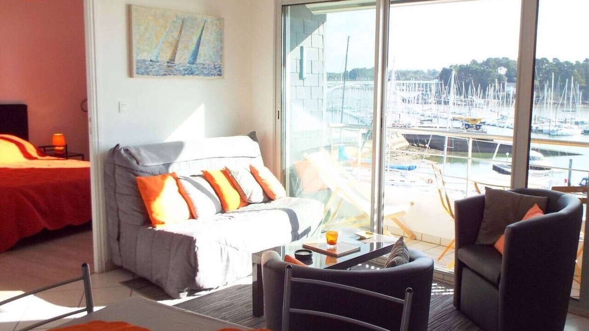 La Trinite-sur-Mer Apartment | La Trinité/Mer - 2-room apartment -31m²- Port view