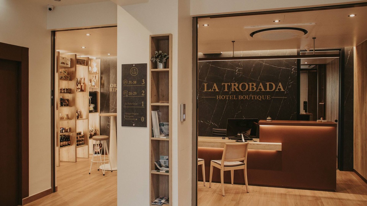 Ripoll House | La Trobada Hotel Boutique