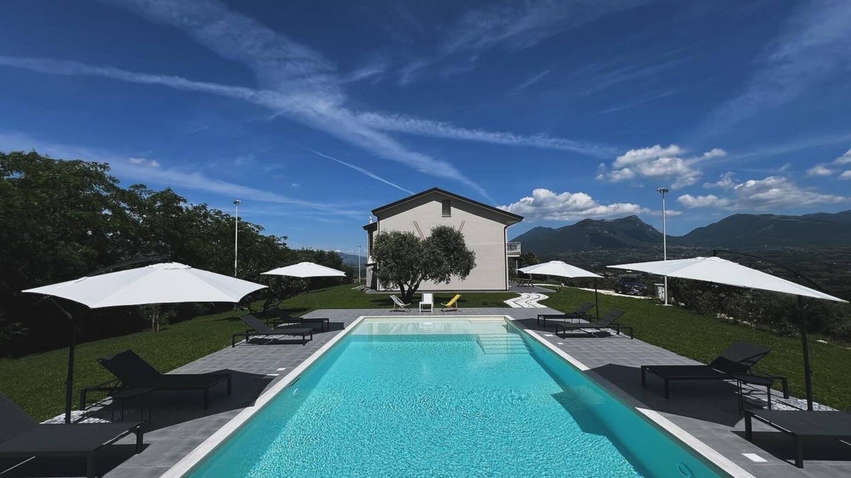 Castel Campagnano House | La Valle B&B