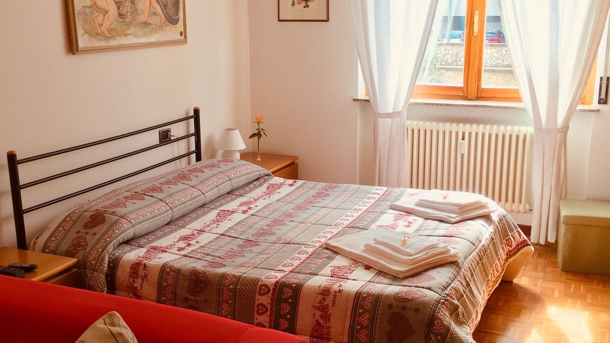 Bergamo Apartment | La Vela Holiday Apartment - apartment for up to 4 people near the center