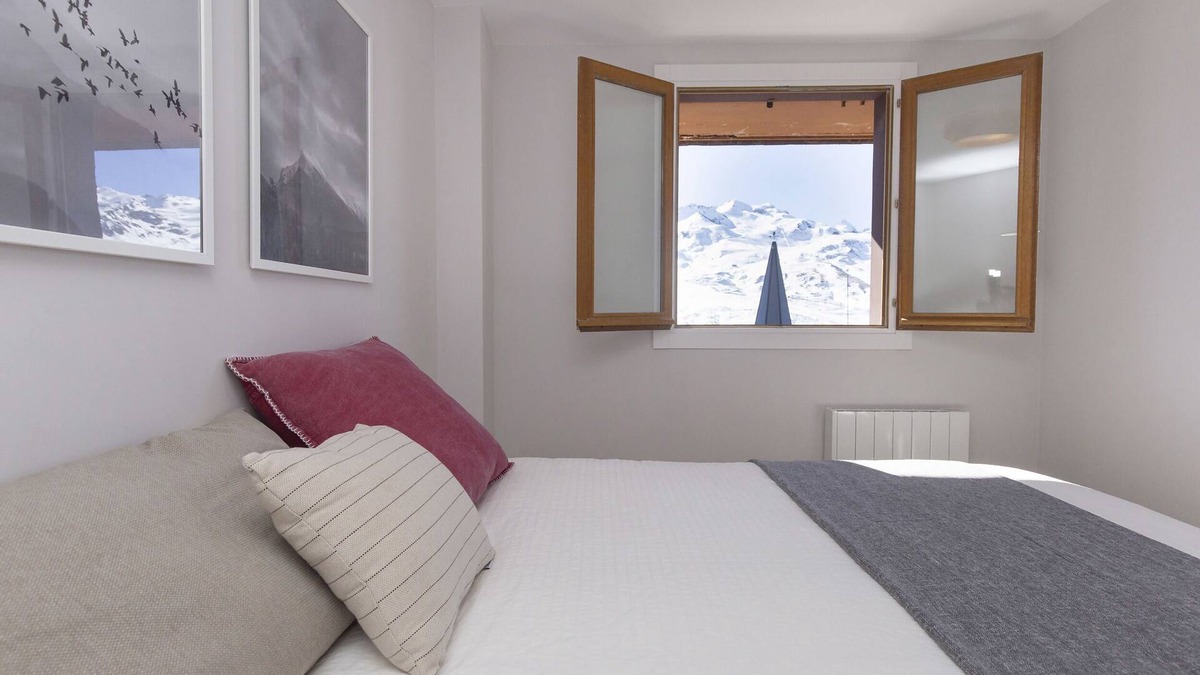 Formigal Apartment | La Ventana de Formigal by BeValle