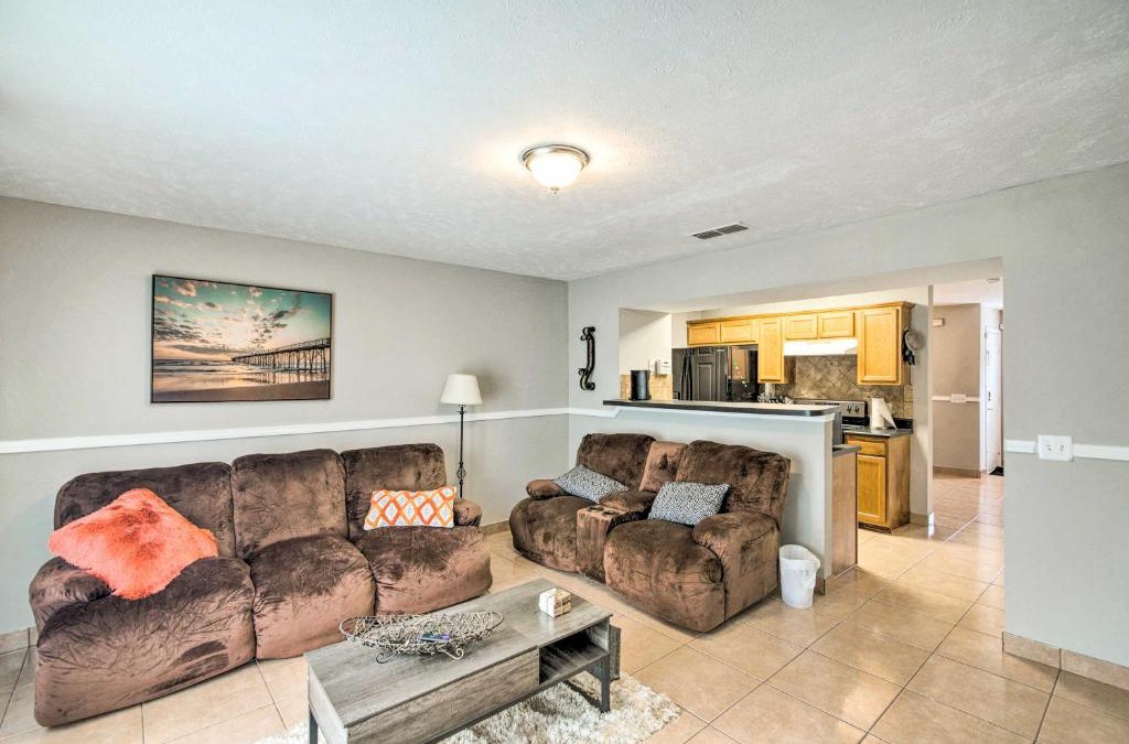 La Vergne House | La Vergne Townhome 22 Mi to Dtwn Nashville!