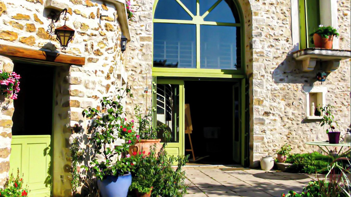 Suisnes House | LA VIE EST BELLE - VILLA WITH SWIMMING POOL - NEAR PARIS & DISNEYLAND