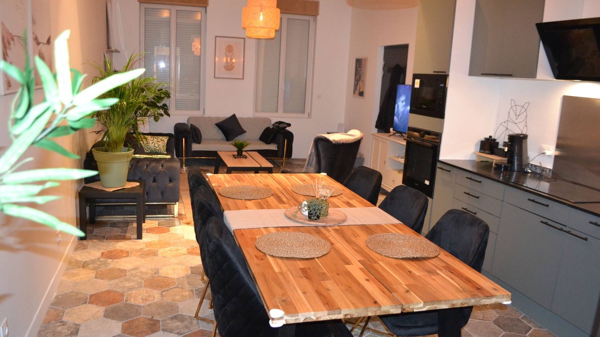 Malo-les-Bains Apartment | "La Vie Est Belle" just 5 minutes from the beach at Malo les Bains