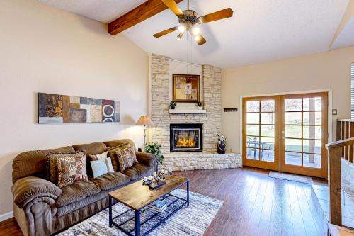 Highland Lake Estates House | La Vie in Lago Vista