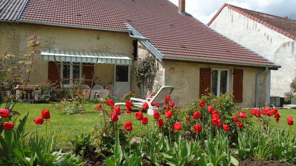 Miery House | La Vieille Cabane, old house