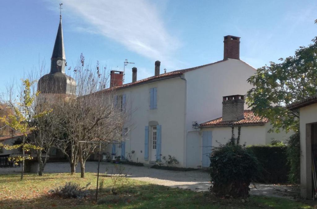 La Jonchere House | La Vieille Cure, SPA, Wifi à 20 min des plages