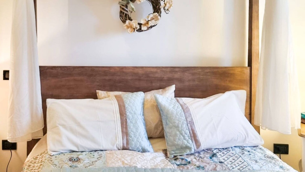 Paglieta House | La Vigna di Ranco Marco awaits you!