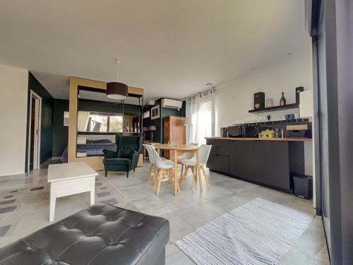 Courcelles-Sapicourt Apartment | LA VIGNERAIE