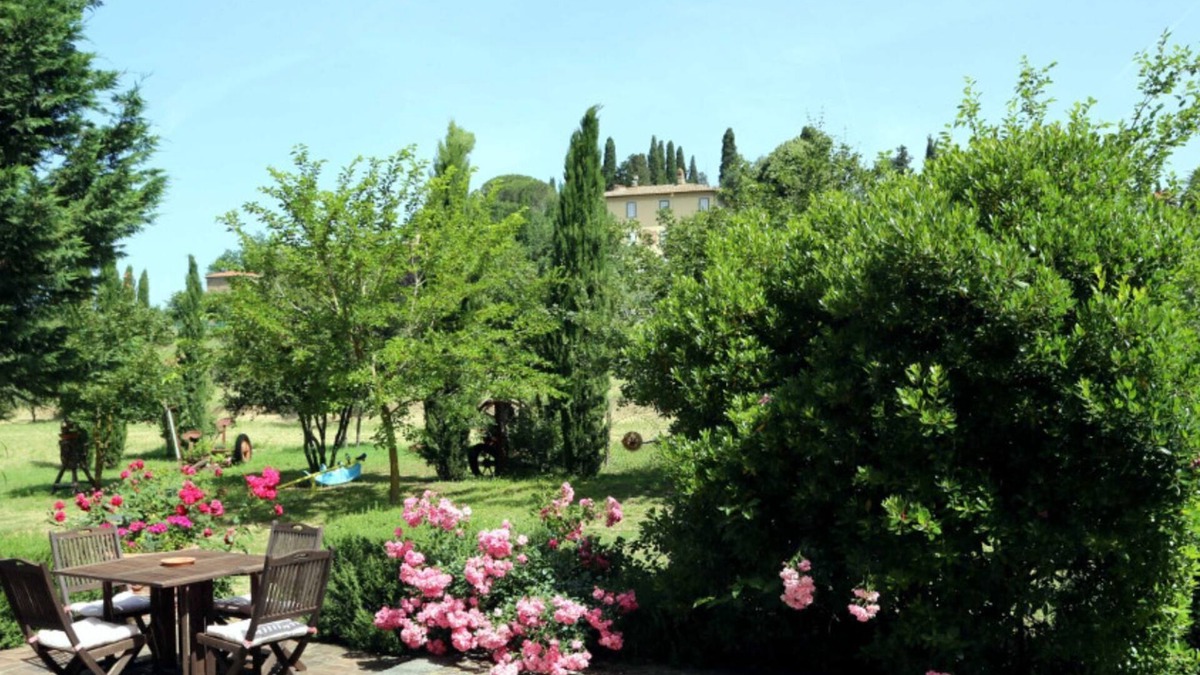 Lucignano Villa | La Villa, a charming villa with swimming pool