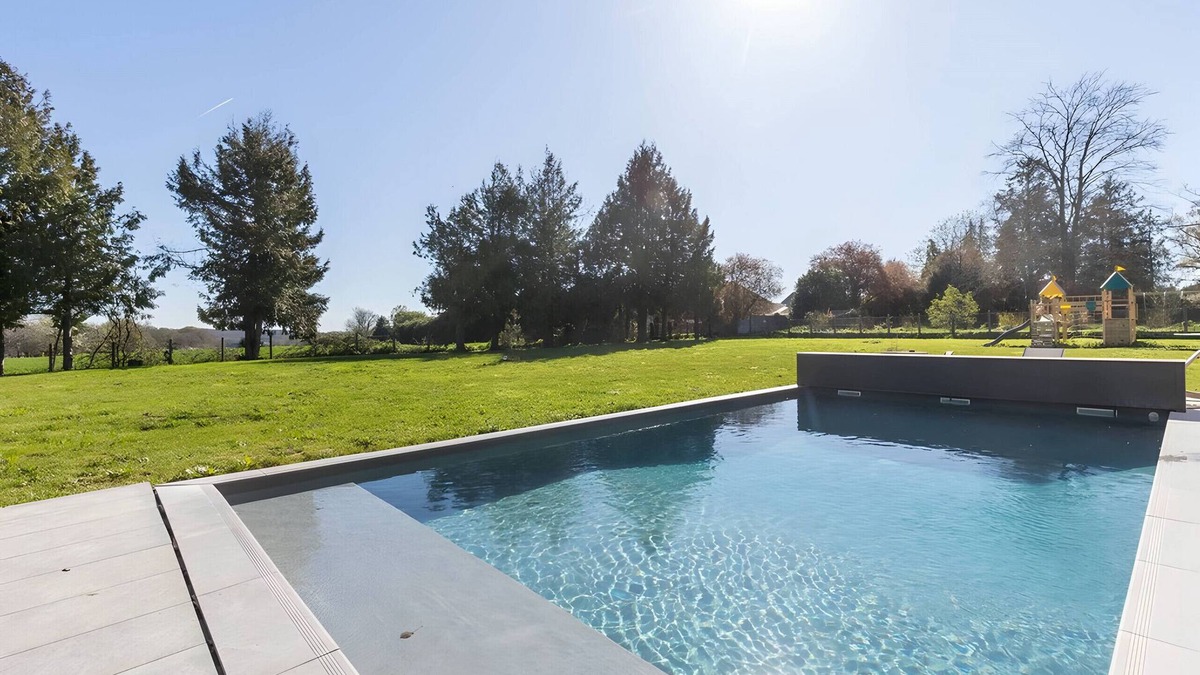 Yvre-l'Eveque Villa | La Villa Chandon - Piscine - 10p - Rêve au Mans