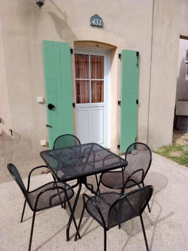 Gallargues-le-Montueux Apartment | La villa De Lina 431 -Self Check In -