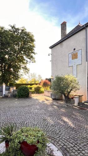 Saint-Martin-du-Lac House | La Villa De L'etang Burgundy