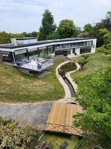 Saint-Planchers Villa | La Villa de Louis