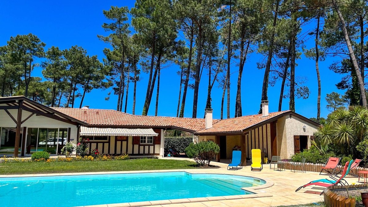 Messanges Villa | La Villa des 3 Pins in Messanges between ocean and forest! 8 adults maximum