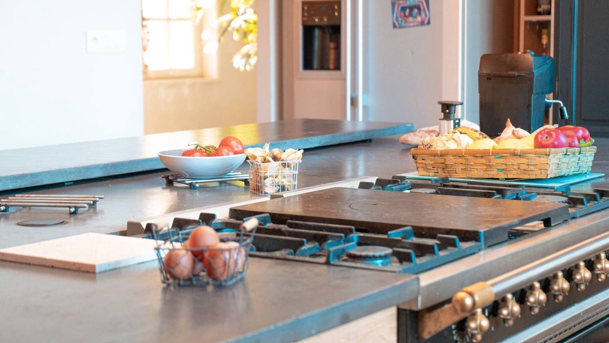 Dommartin Villa | La Villa des Gones
