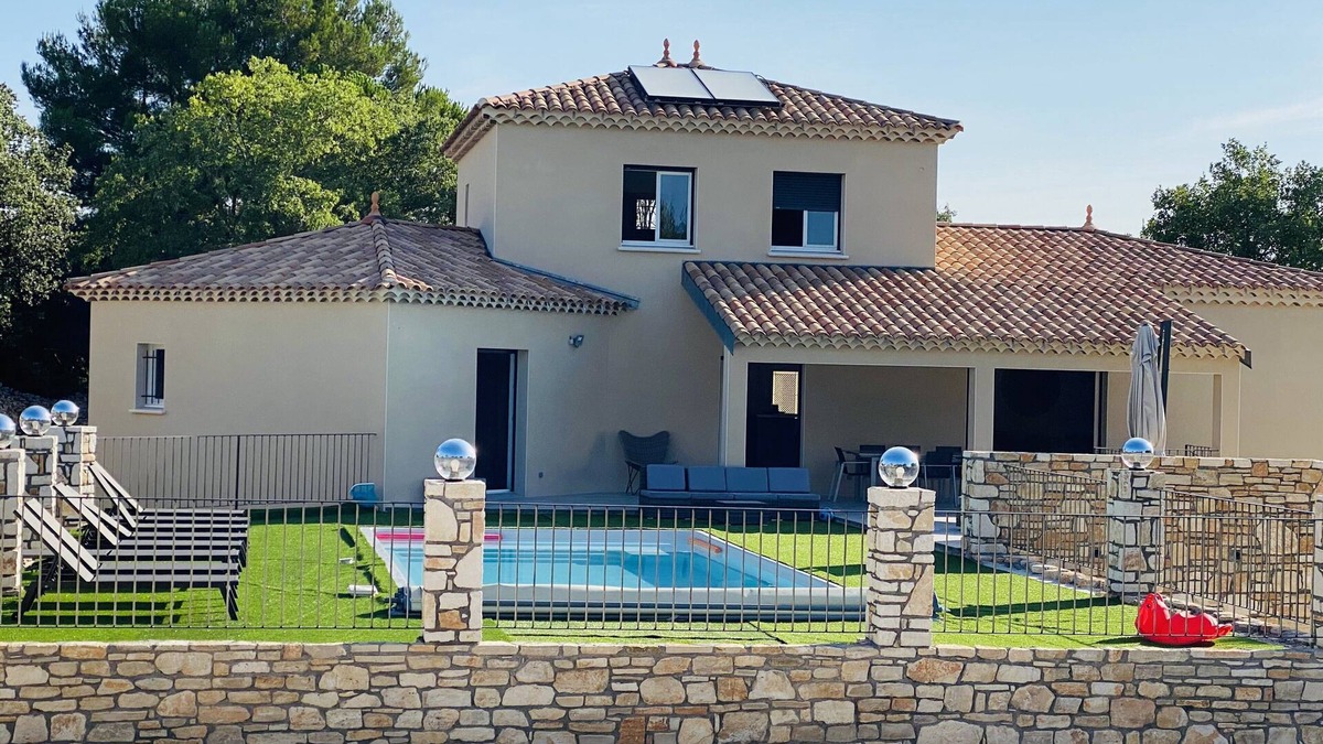 Vezenobres House | La Villa des Remparts