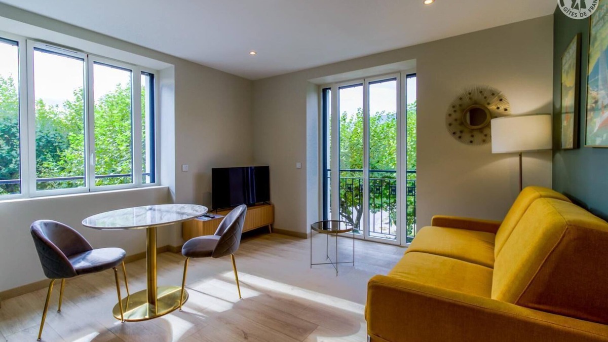 Aix-les-Bains Apartment | LA VILLA DU PETIT PORT - LE PLEIN SUD